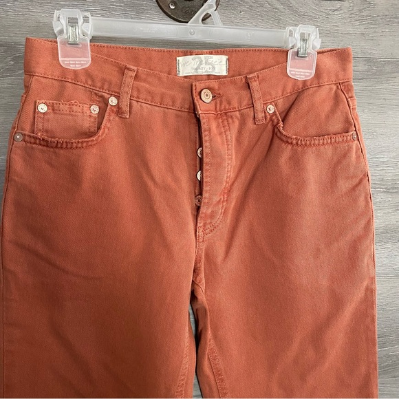 We The Free Maggie Jean Mid Rise Straight Leg - Picture 2 of 8